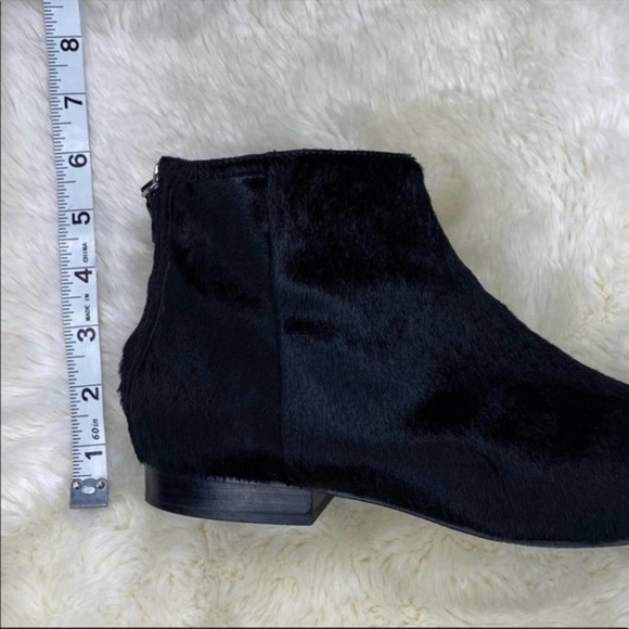 Theory Black Pony Hair Rear Zip Ankle Boot Size 10 - Picture 8 of 8